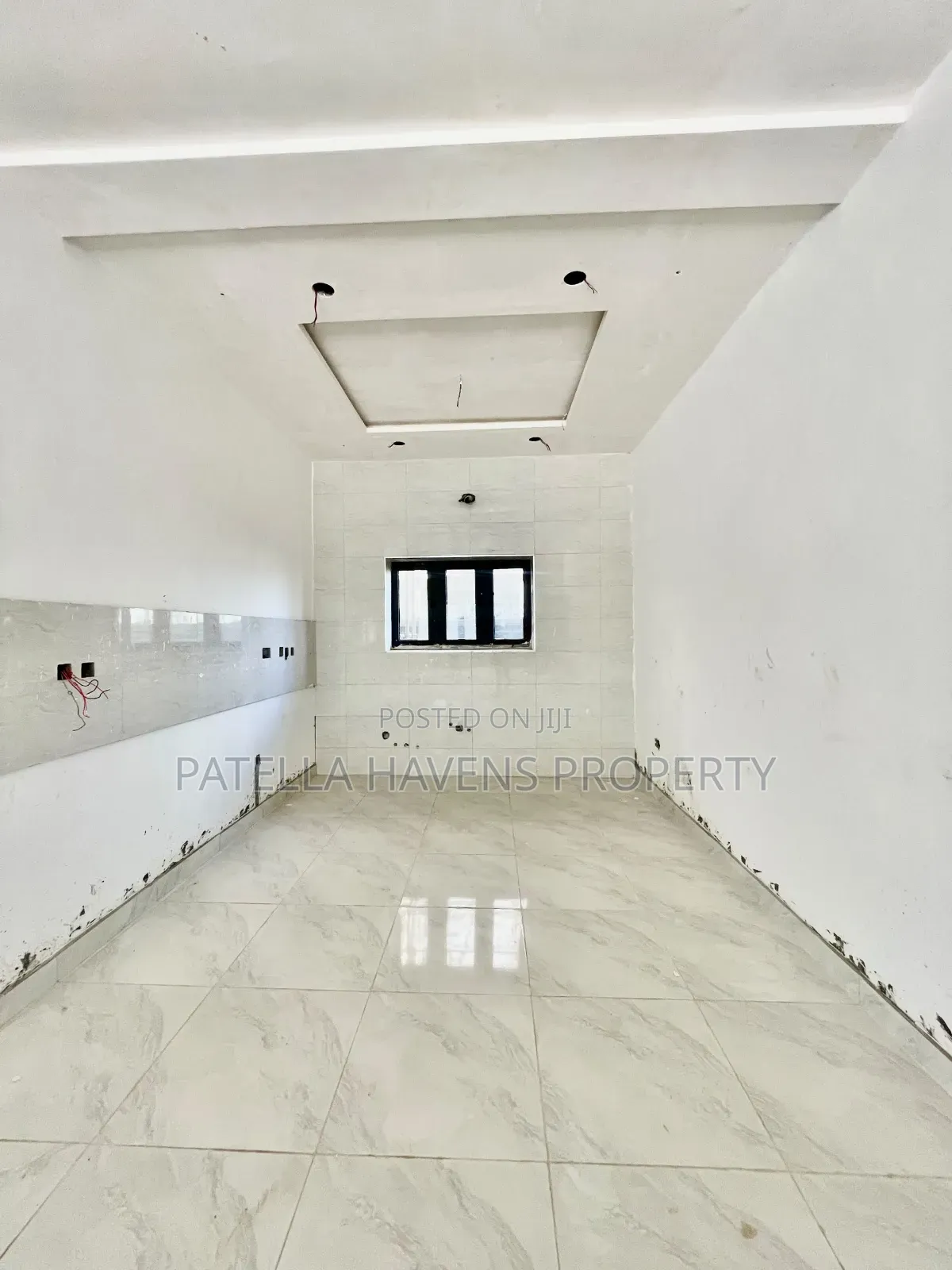 2bdrm Block of Flats in Katampe (Main) for sale