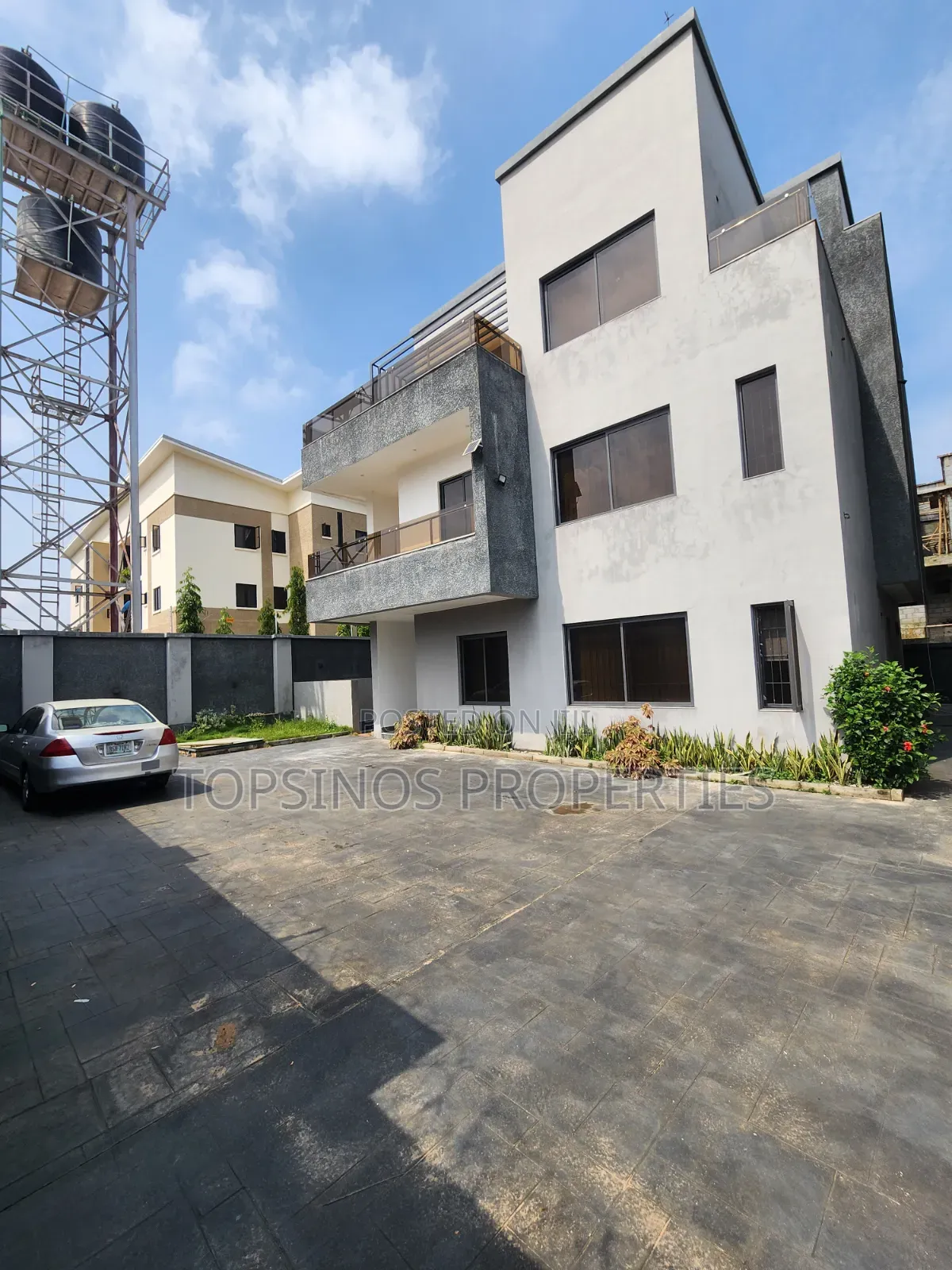 5bdrm Duplex in Life Camp for rent