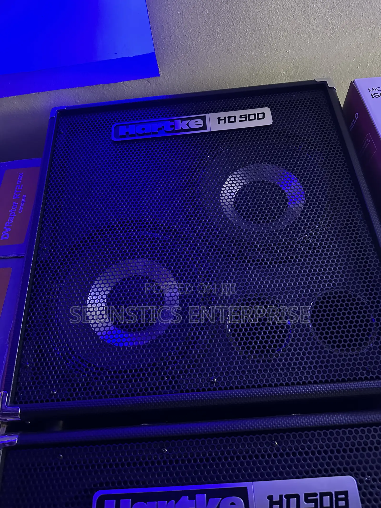 Quality Hartke HD 500 Bass Guitar Amplifier (Combo)