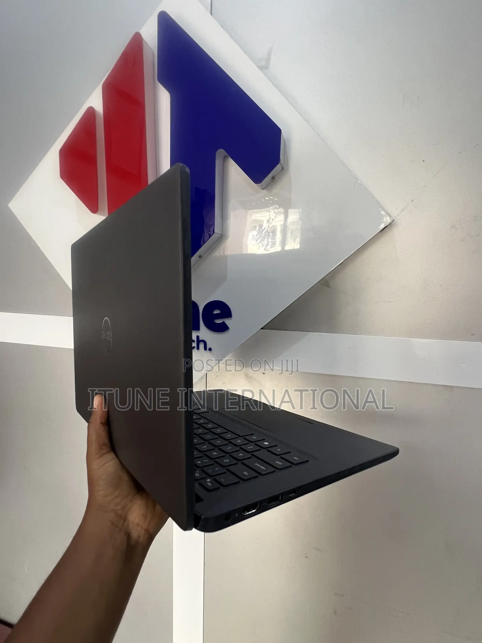 Laptop Dell Latitude 3410 4GB Intel Core i3 HDD 500GB