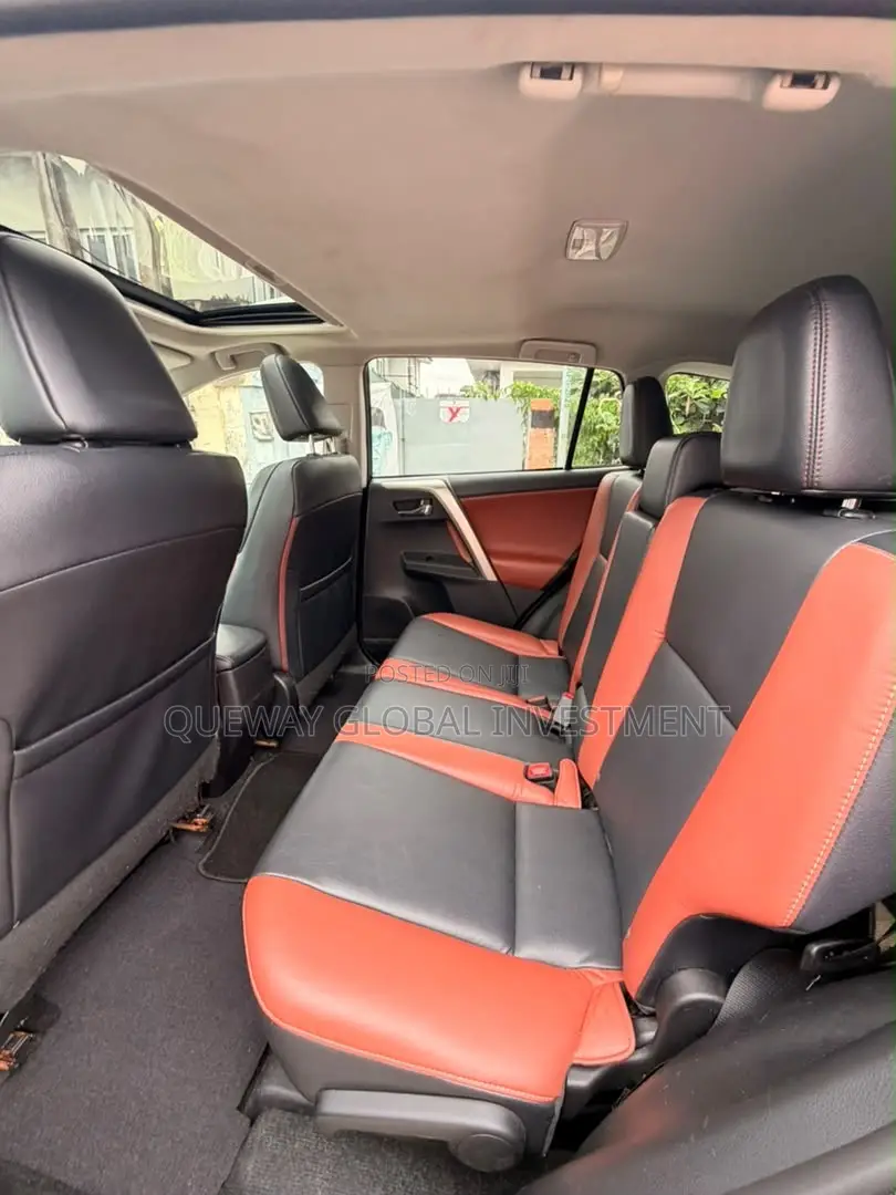 Toyota RAV4 Limited 4dr SUV AWD (2.5L 4cyl 6A) 2015 Black