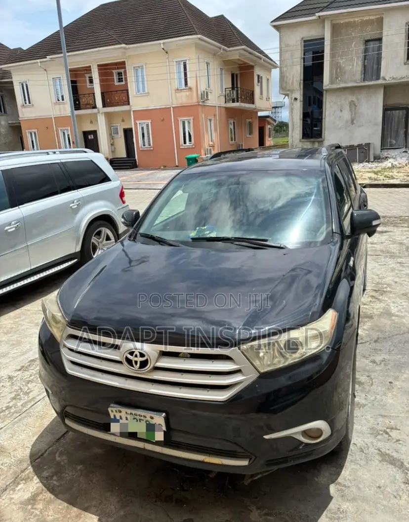 Toyota Highlander 2014 Black