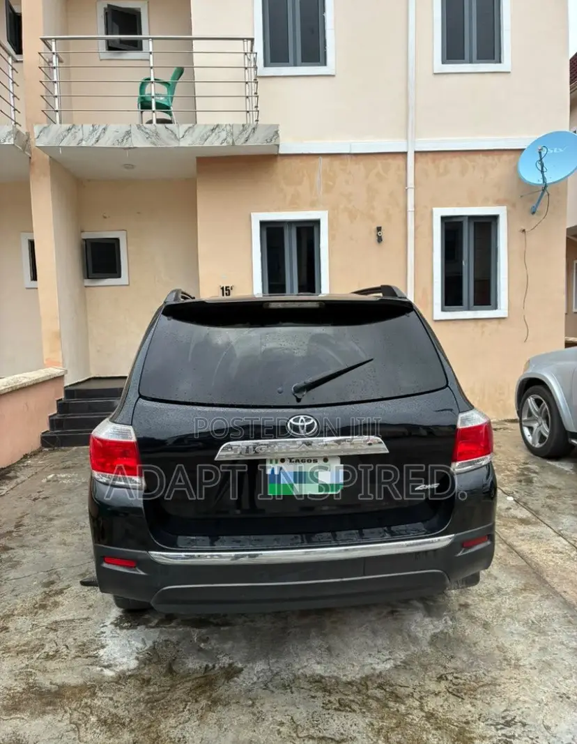Toyota Highlander 2014 Black