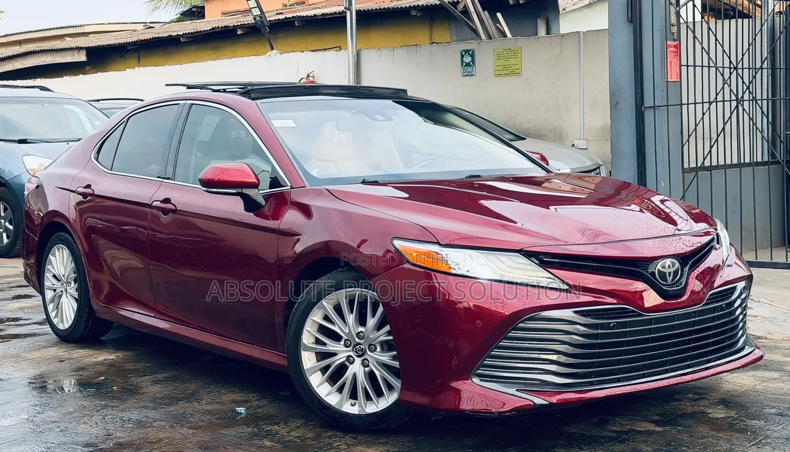 Toyota Camry 2018 Burgundy