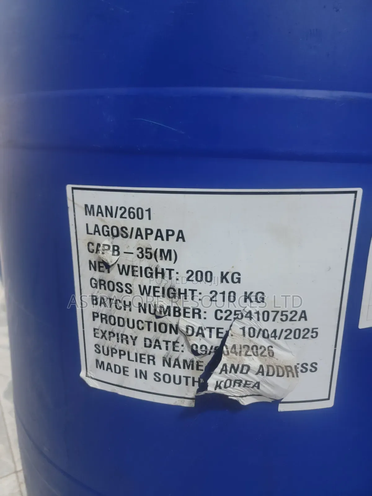 Cocamidopropyl Betaine (CAPB) – Foaming Agent