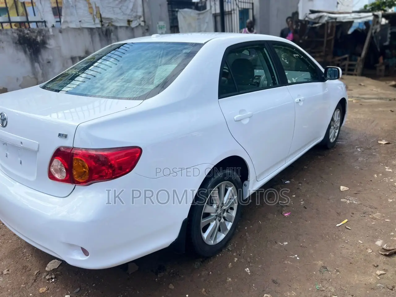 Toyota Corolla 2010 White