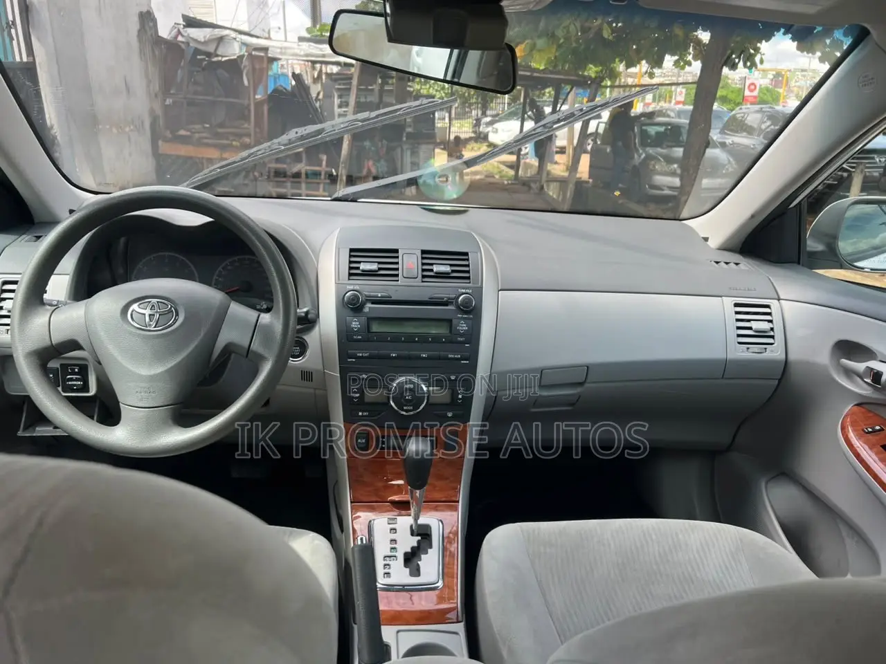 Toyota Corolla 2010 White