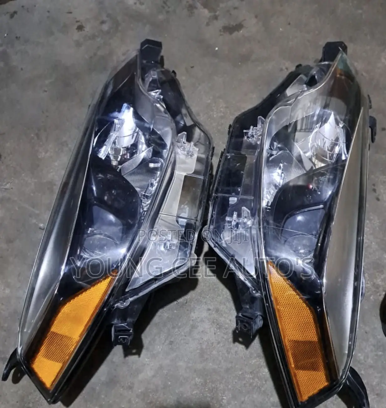 Headlights Corolla 2014