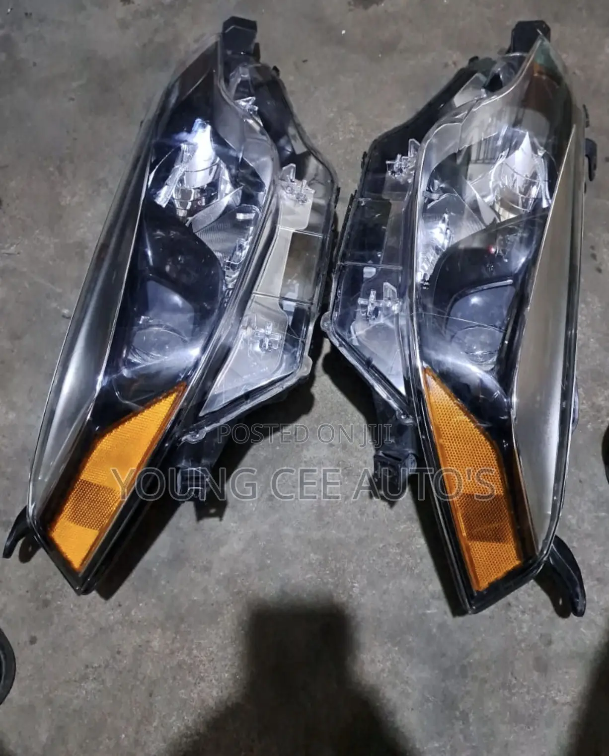 Headlights Corolla 2014