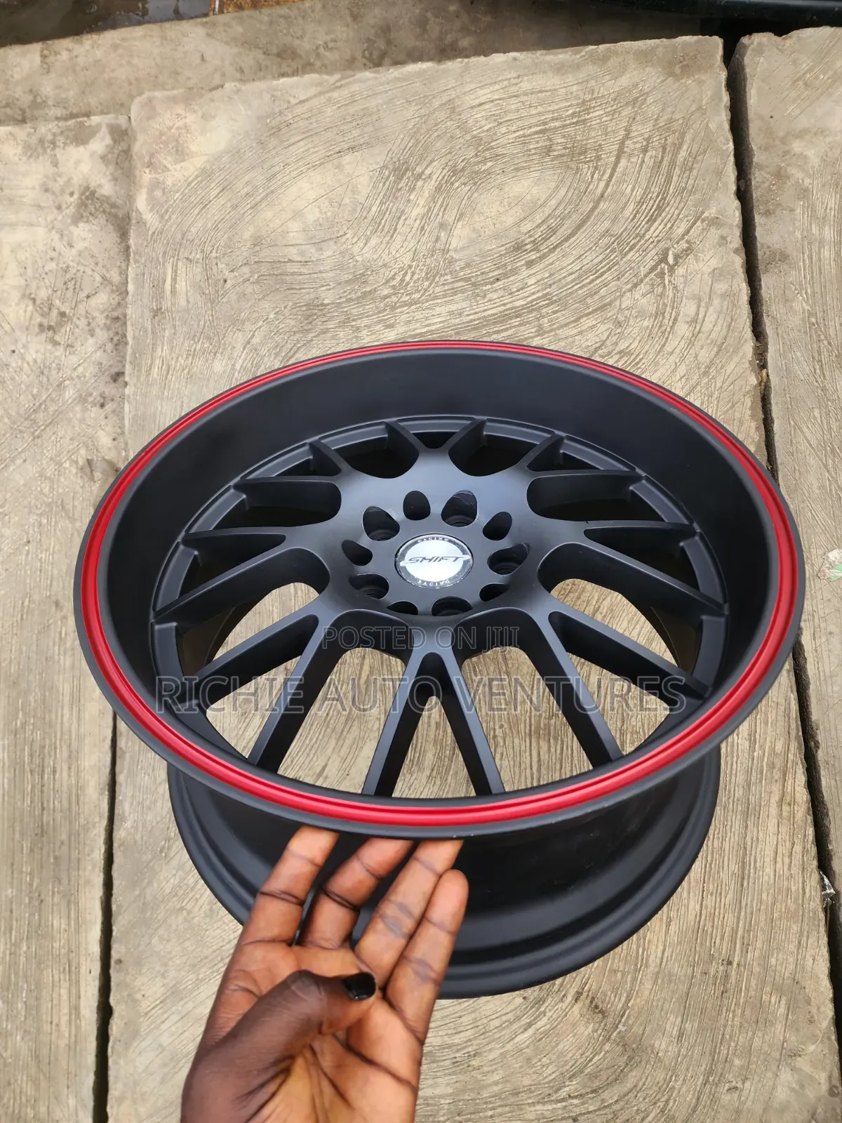 Sports 18-Inch Rim.