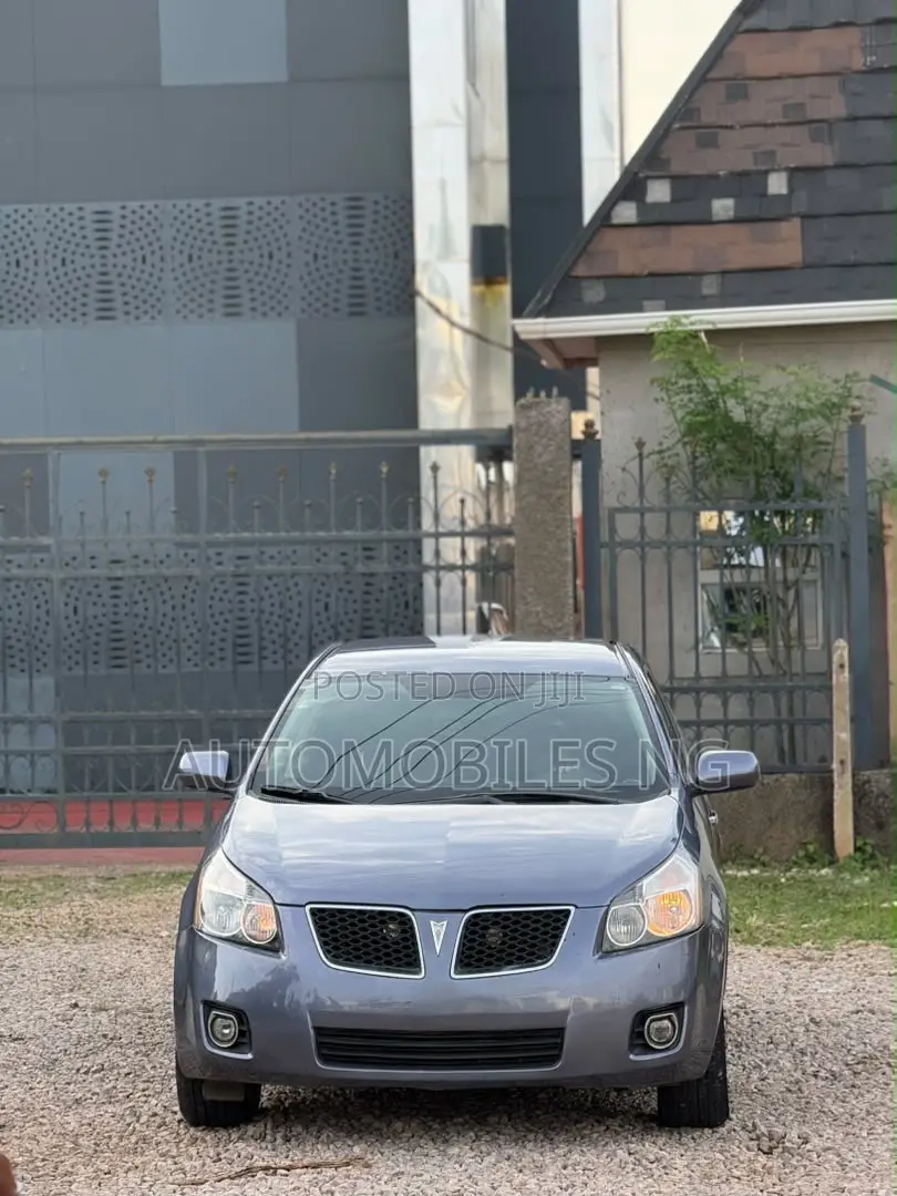Pontiac Vibe 2010 Purple