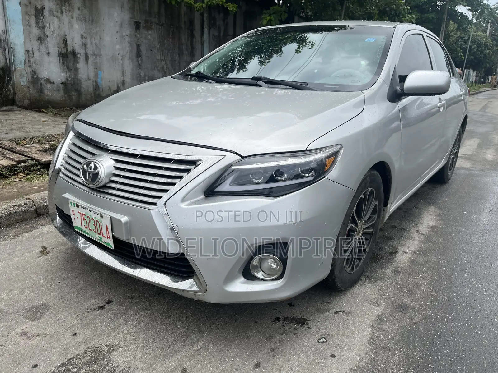 Toyota Corolla LE 4dr Sedan (1.8L 4 cyl 4A) 2009 Silver