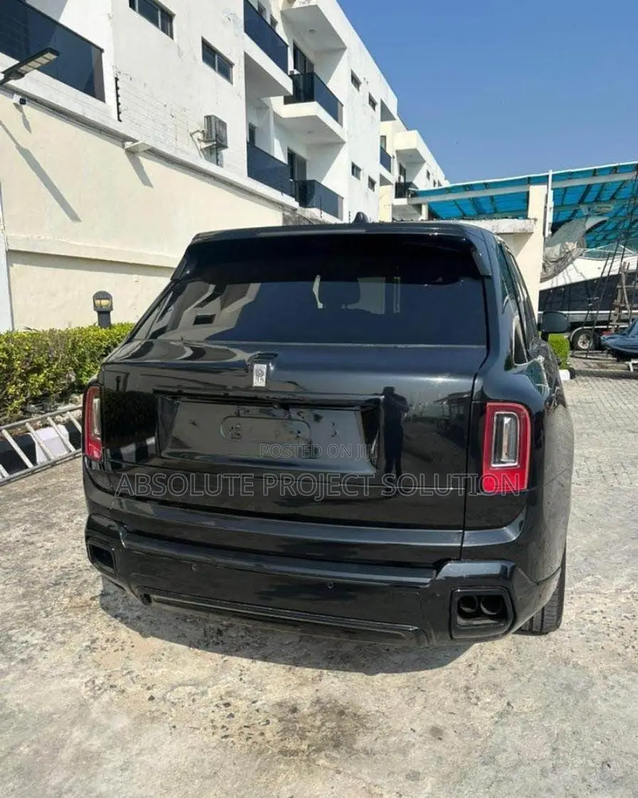 Rolls-Royce Cullinan Base 2020 Black