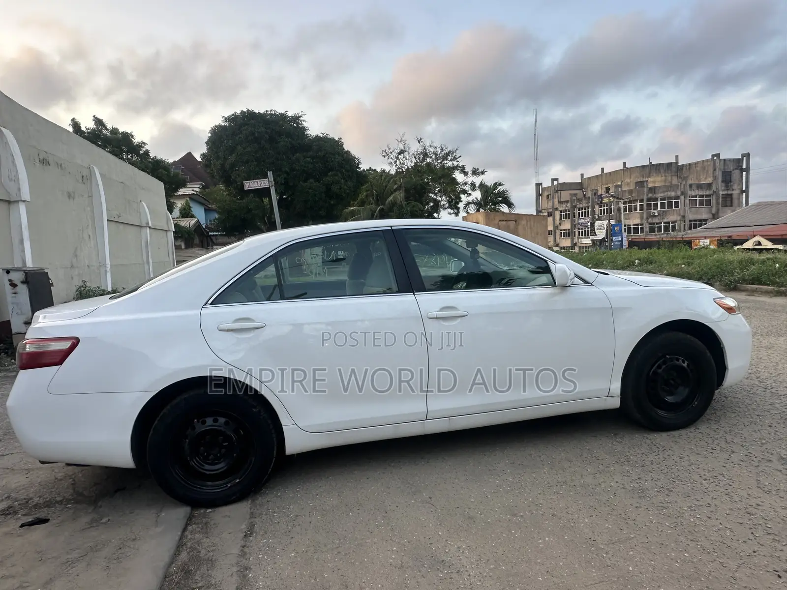 Toyota Camry 2.4 LE 2008 White