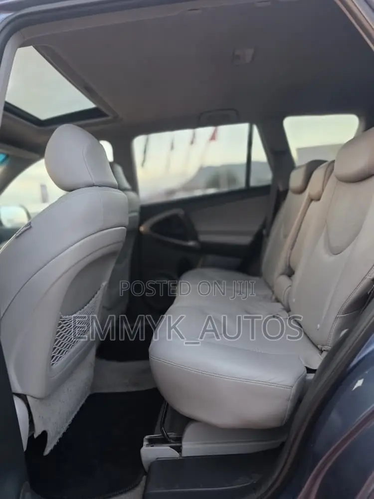 Toyota RAV4 2.0 VVT-i 2008 Blue