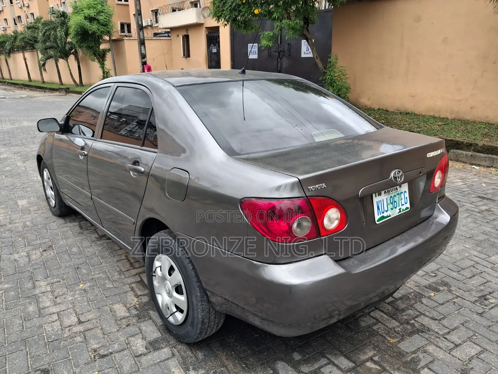 Toyota Corolla 2005 Gray