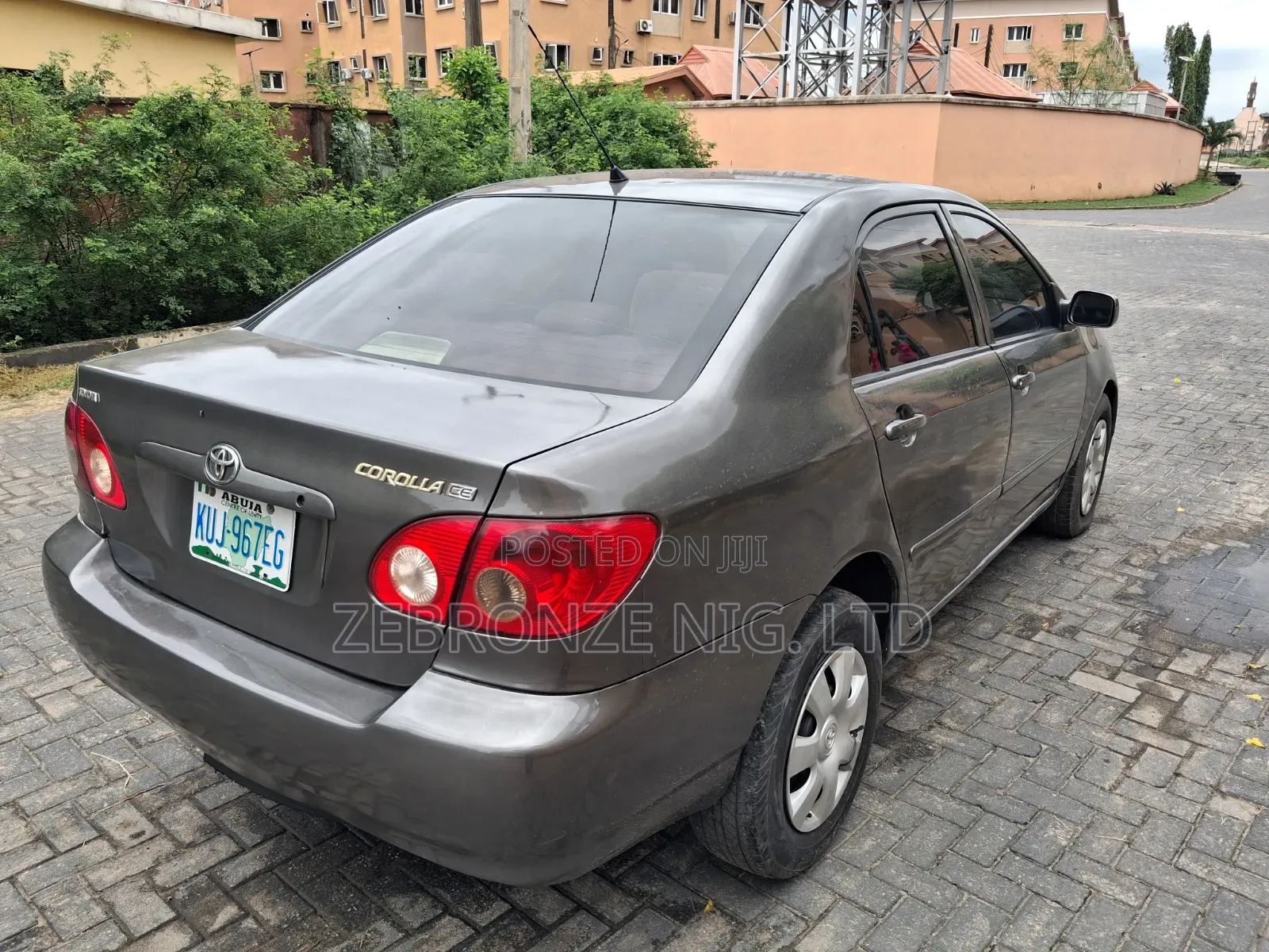 Toyota Corolla 2005 Gray