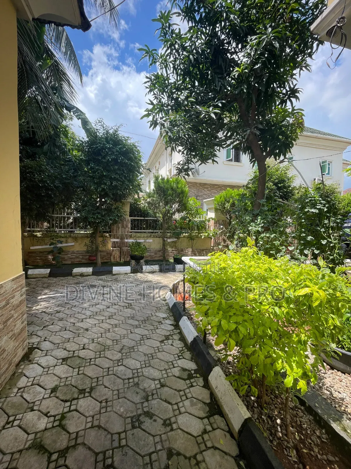 Studio Apartment in Katampe (Main) for rent