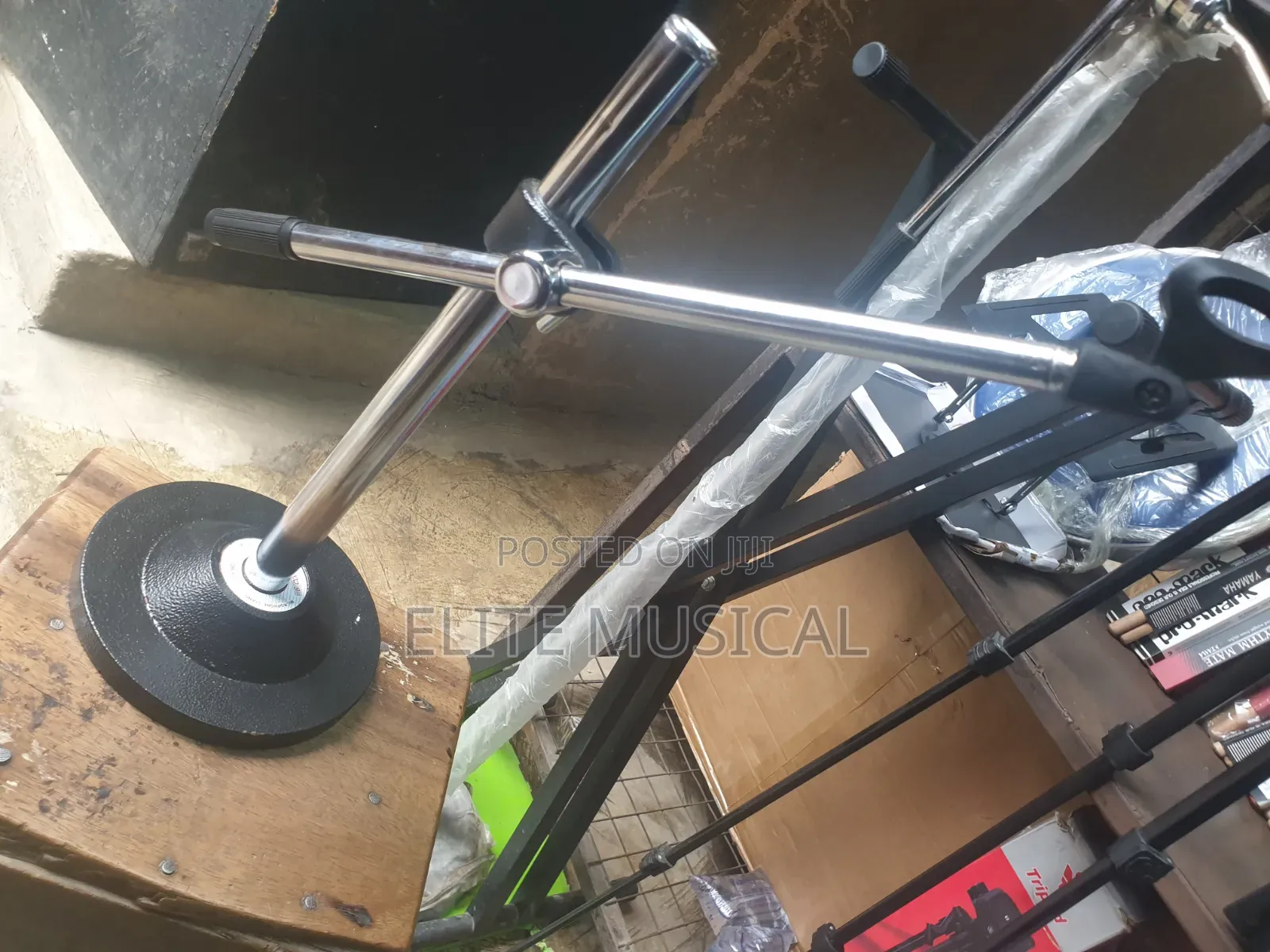 Adjustable Iron Table Microphone Stand