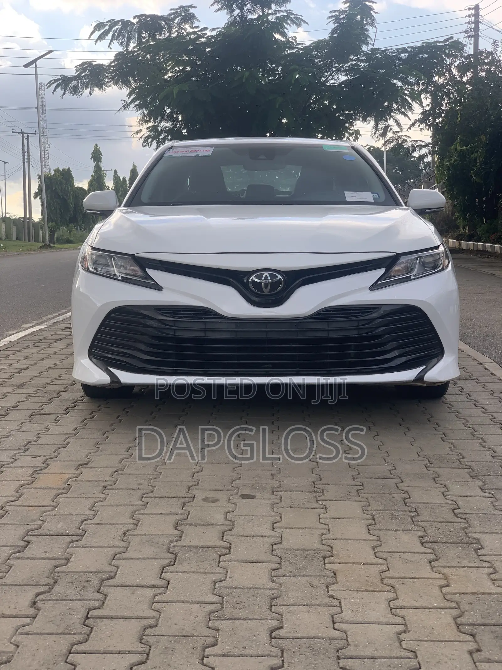Toyota Camry 2018 White