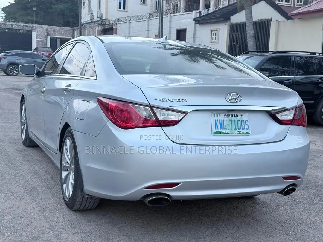 Hyundai Sonata 2012 Silver