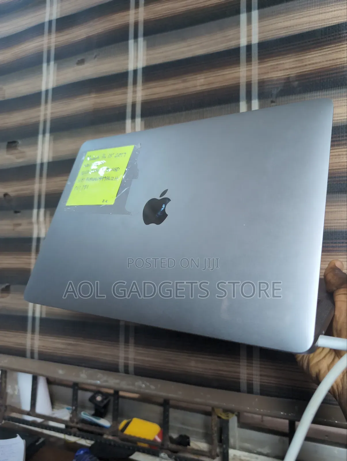 Laptop Apple MacBook Pro 2017 16GB Intel Core i5 SSD 1T