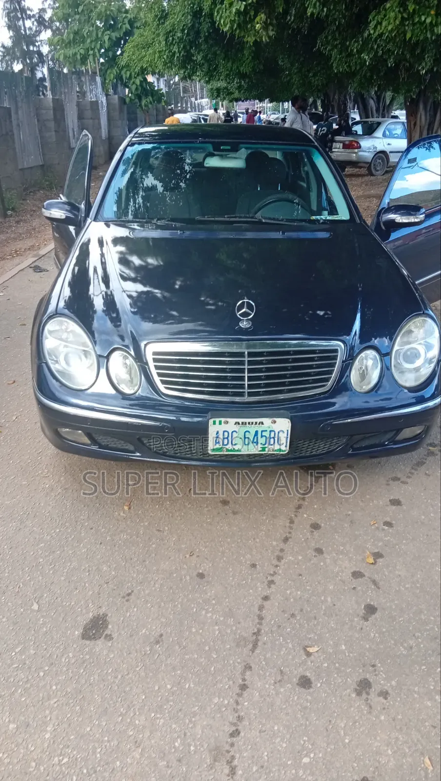 Mercedes-Benz E350 2005 Blue