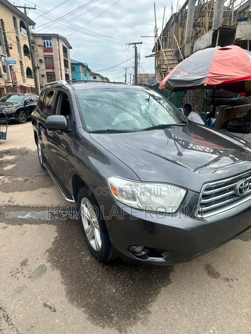 Toyota Highlander Limited 2010 Gray