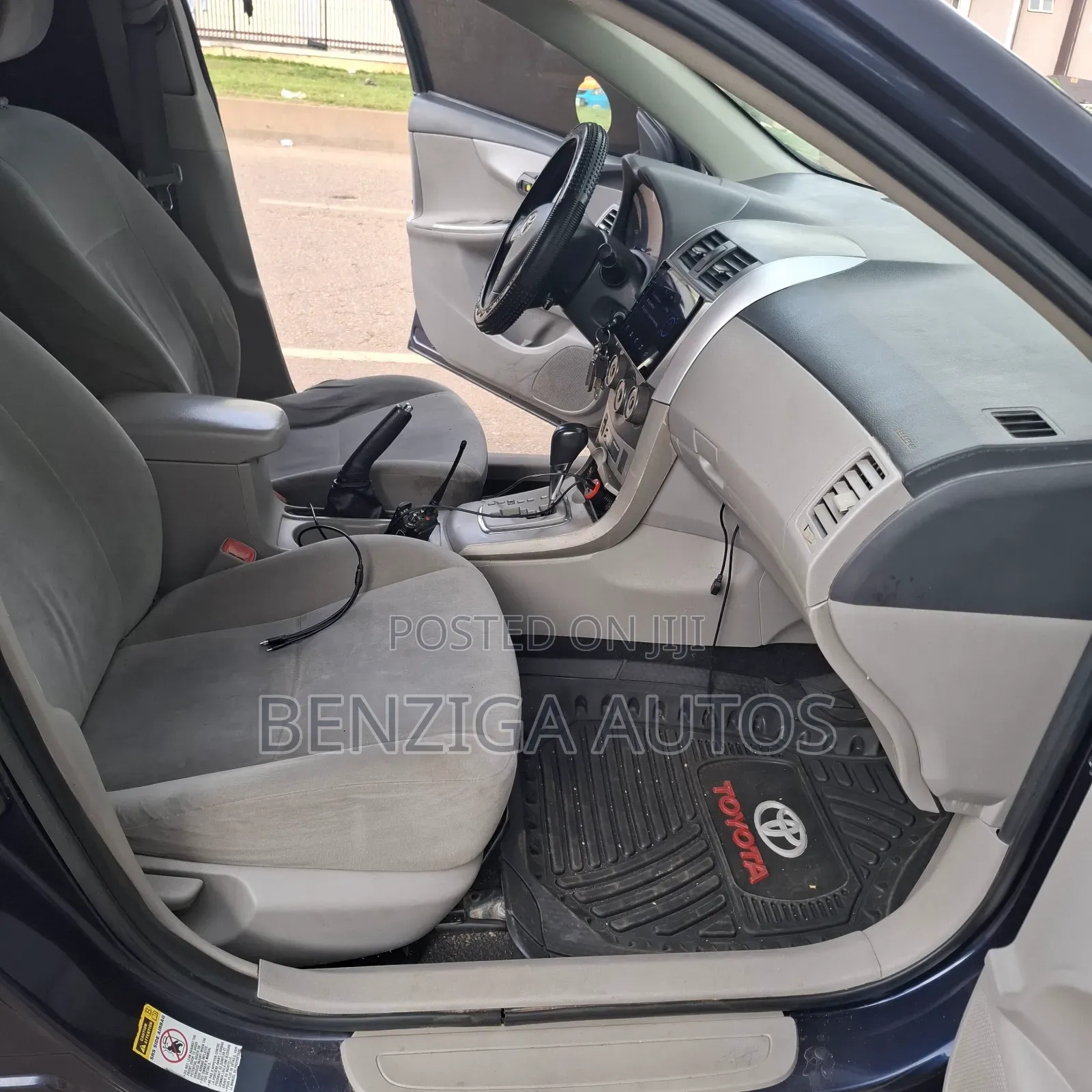 Toyota Corolla 2011 Blue