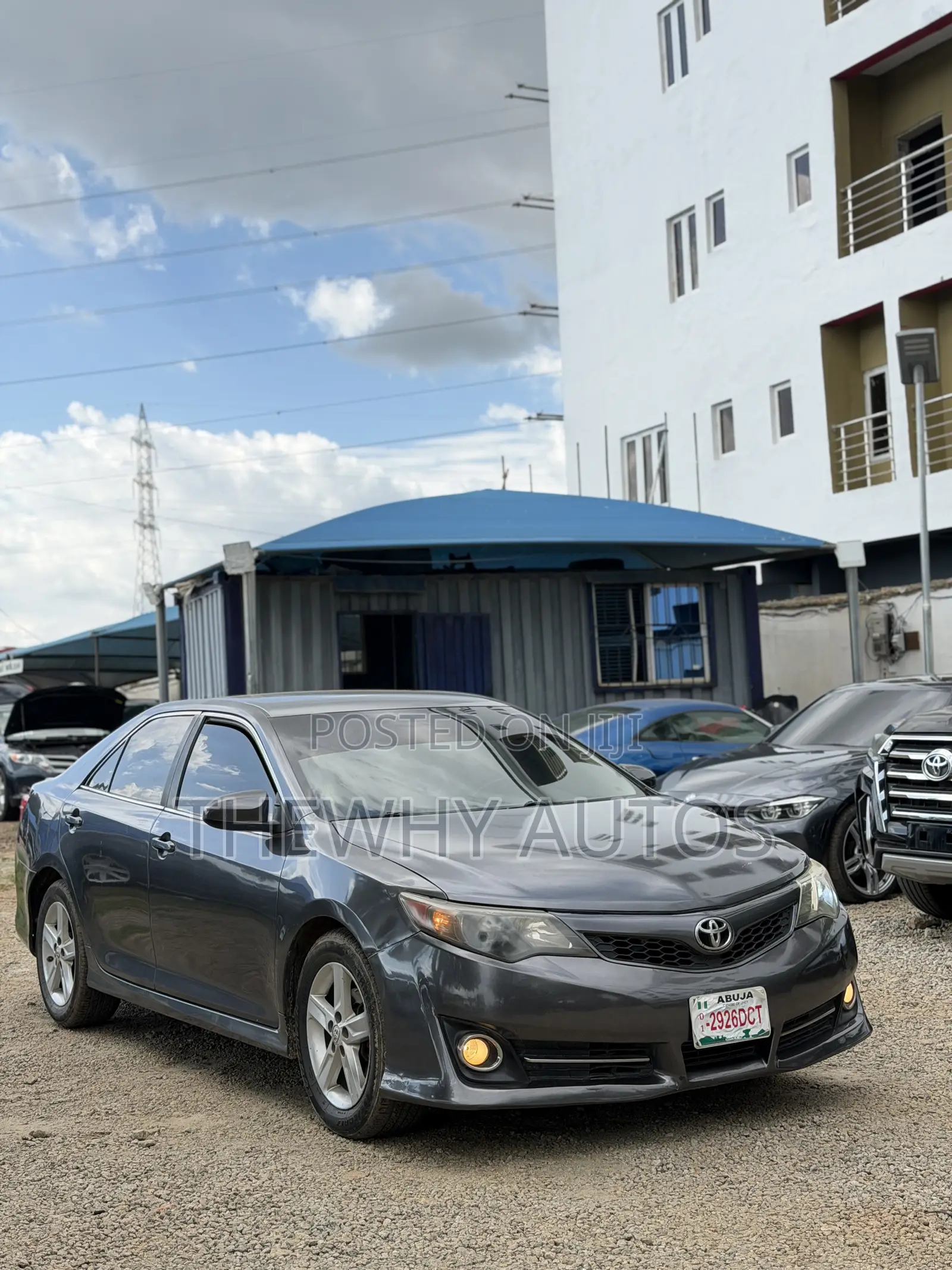 Toyota Camry SE 4dr Sedan (2.5L 4cyl 6A) 2012 Gray