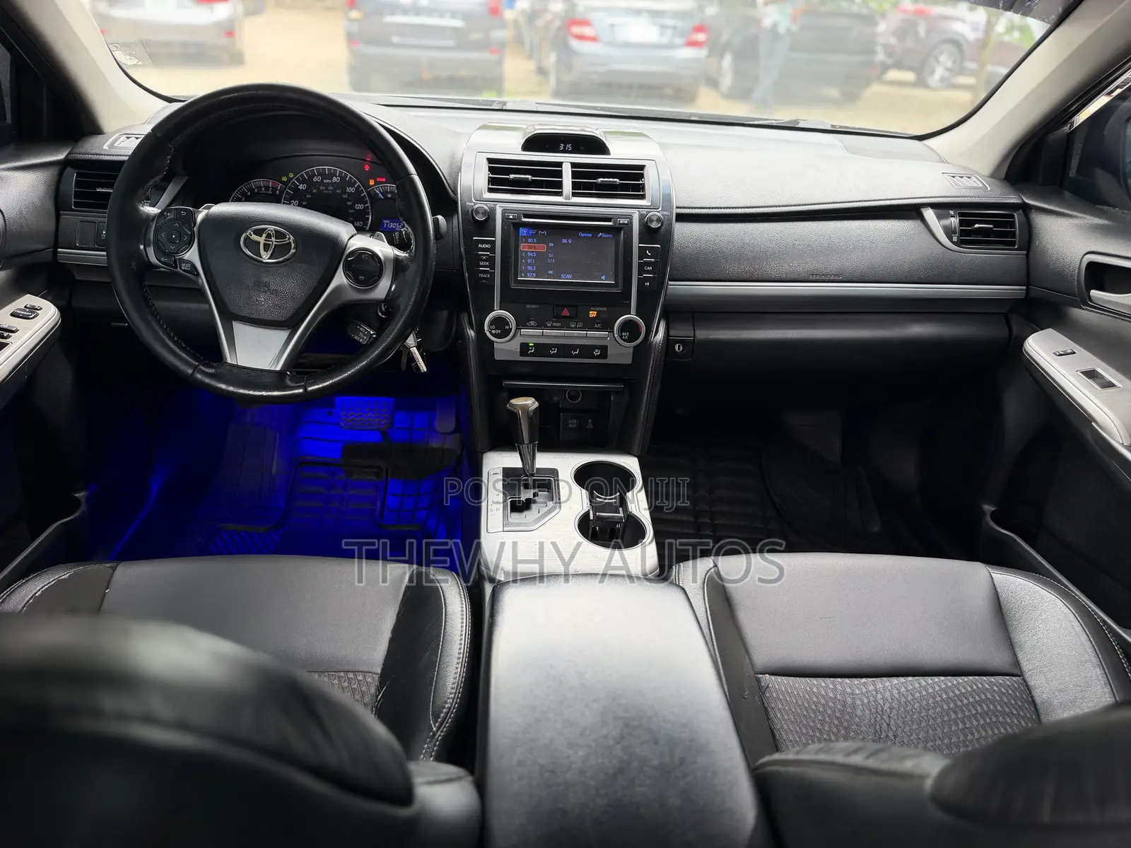 Toyota Camry SE 4dr Sedan (2.5L 4cyl 6A) 2012 Gray