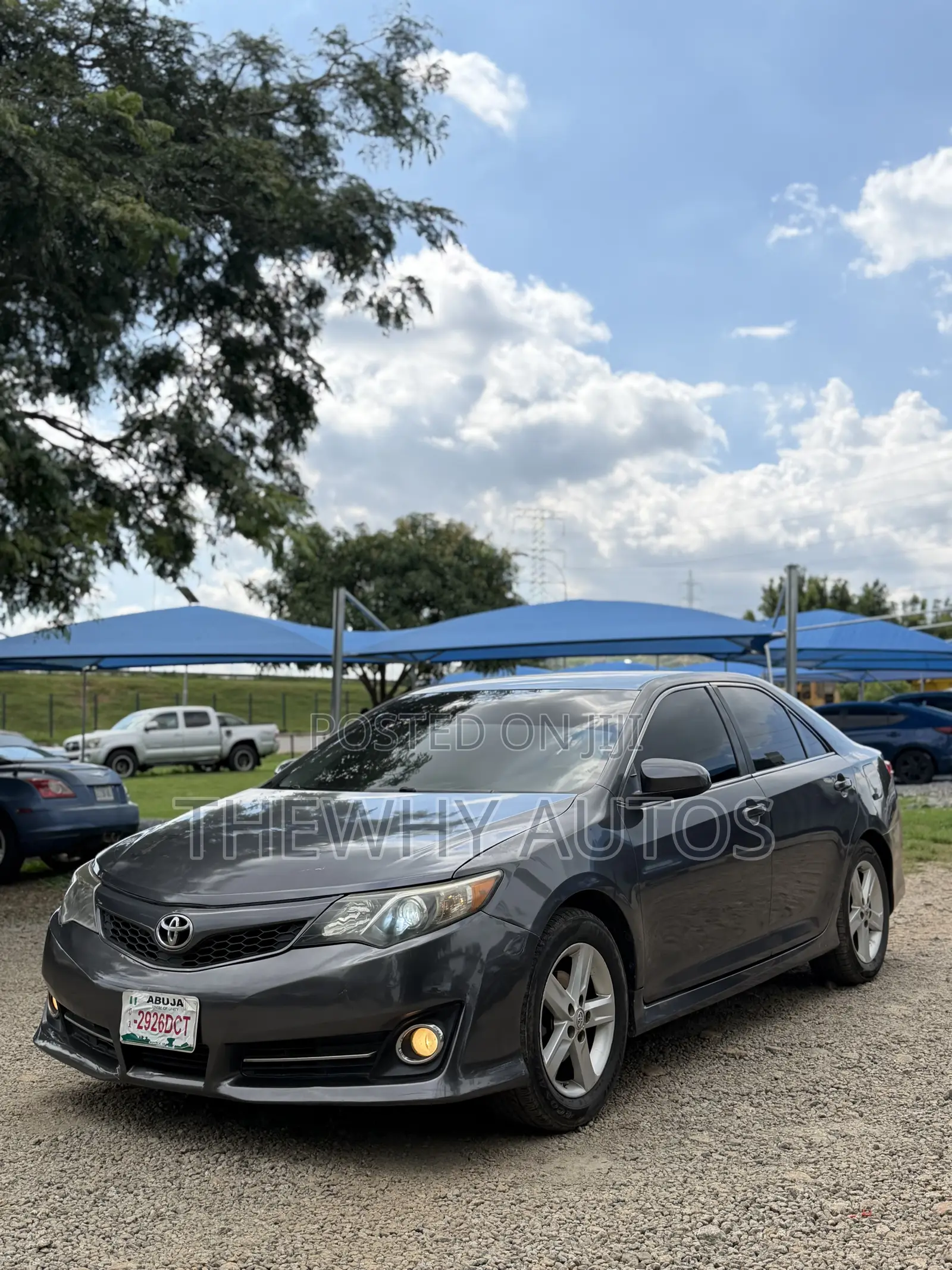 Toyota Camry SE 4dr Sedan (2.5L 4cyl 6A) 2012 Gray