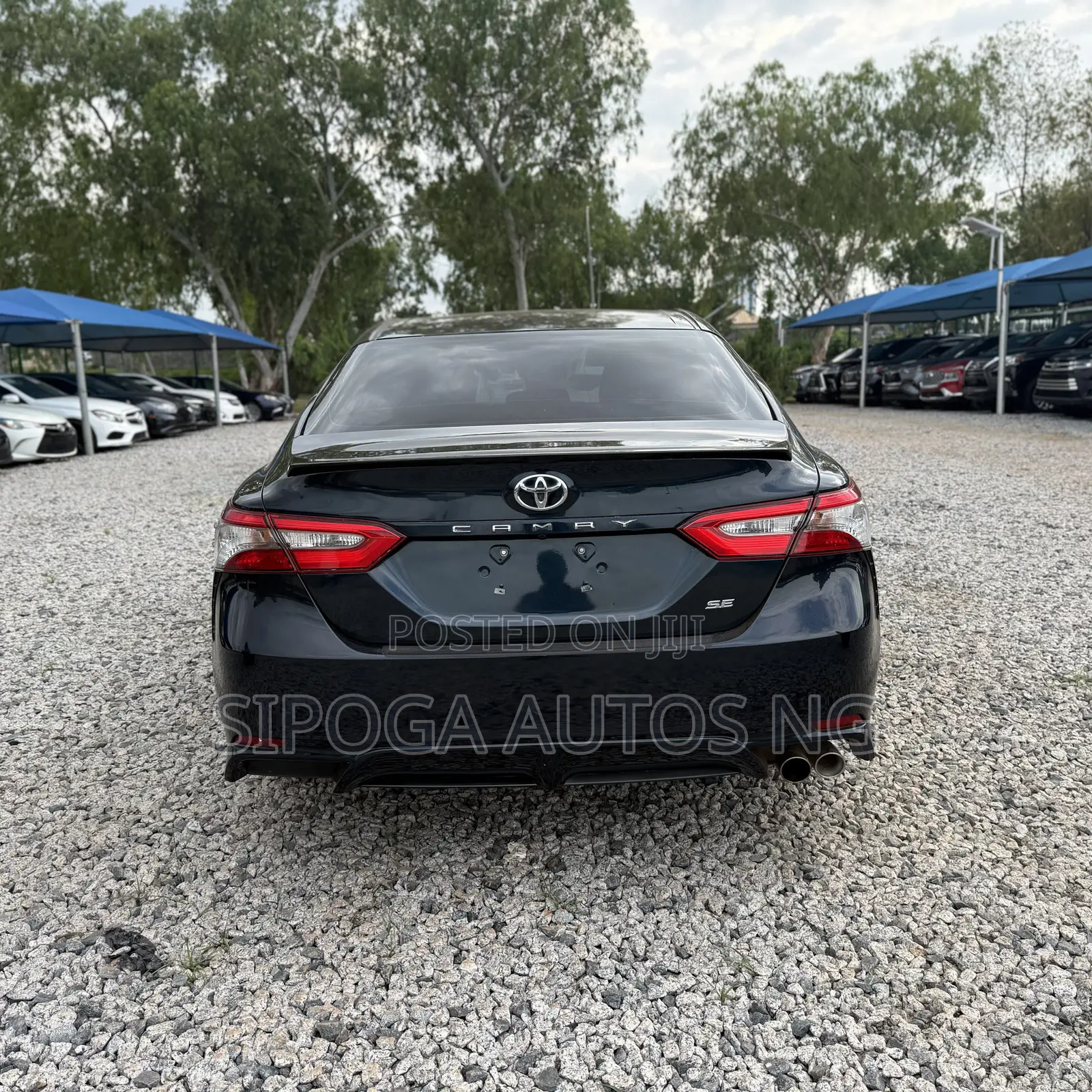 Toyota Camry SE FWD (2.5L 4cyl 8AM) 2018 Black