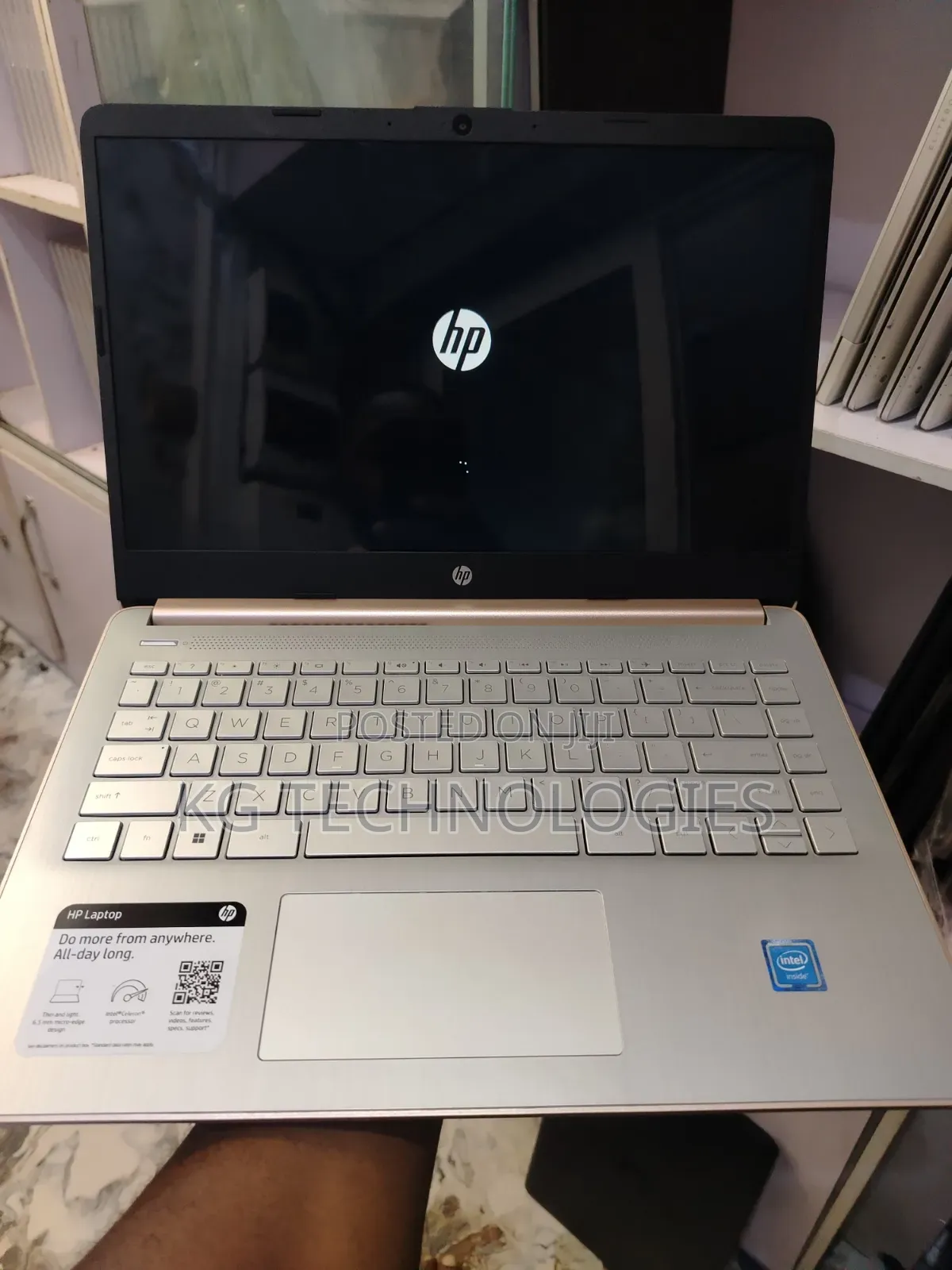 Laptop HP 14-dq1088wm 8GB Intel Pentium SSD 128GB