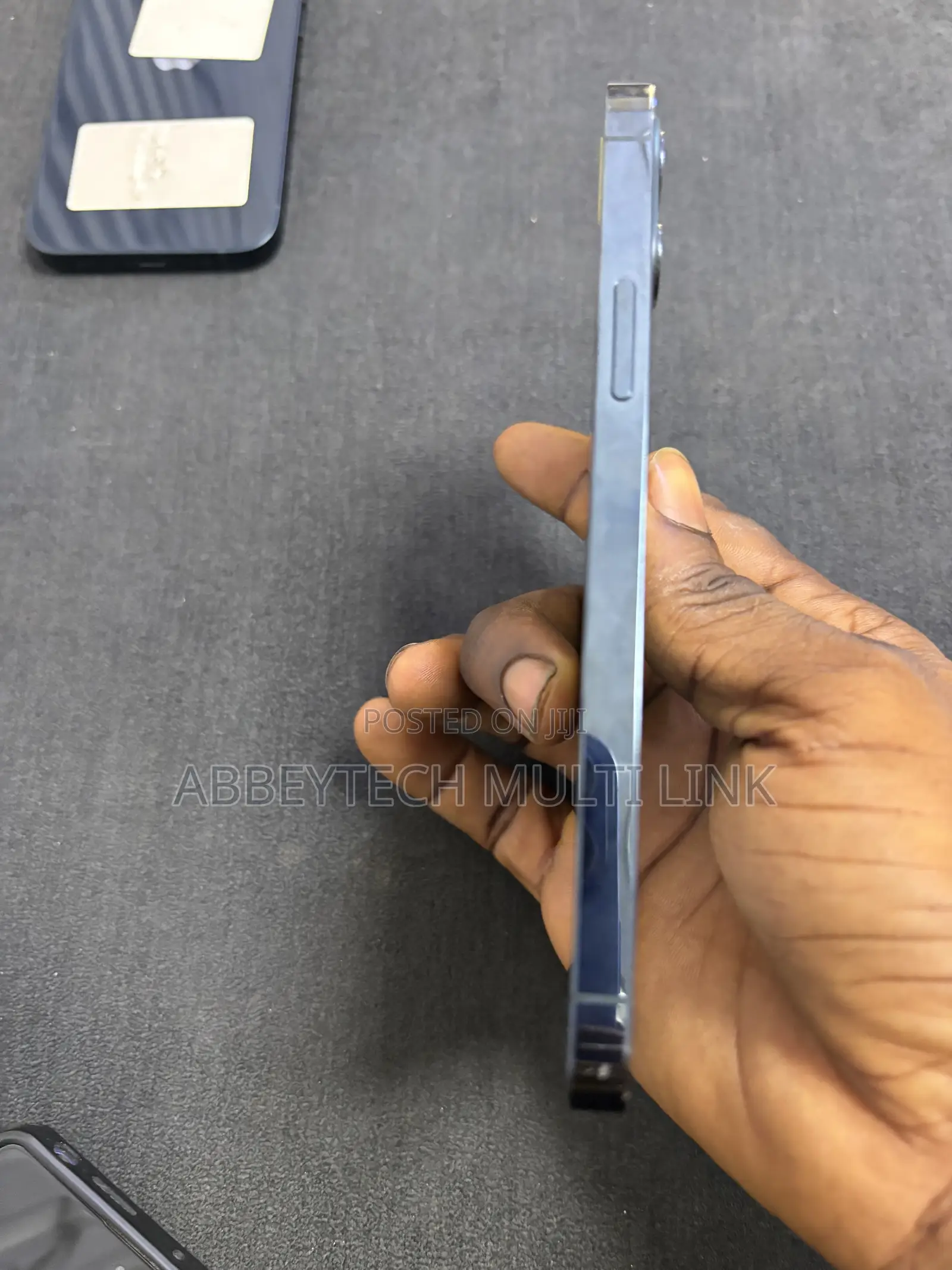New Apple iPhone 12 Pro 256 GB Black
