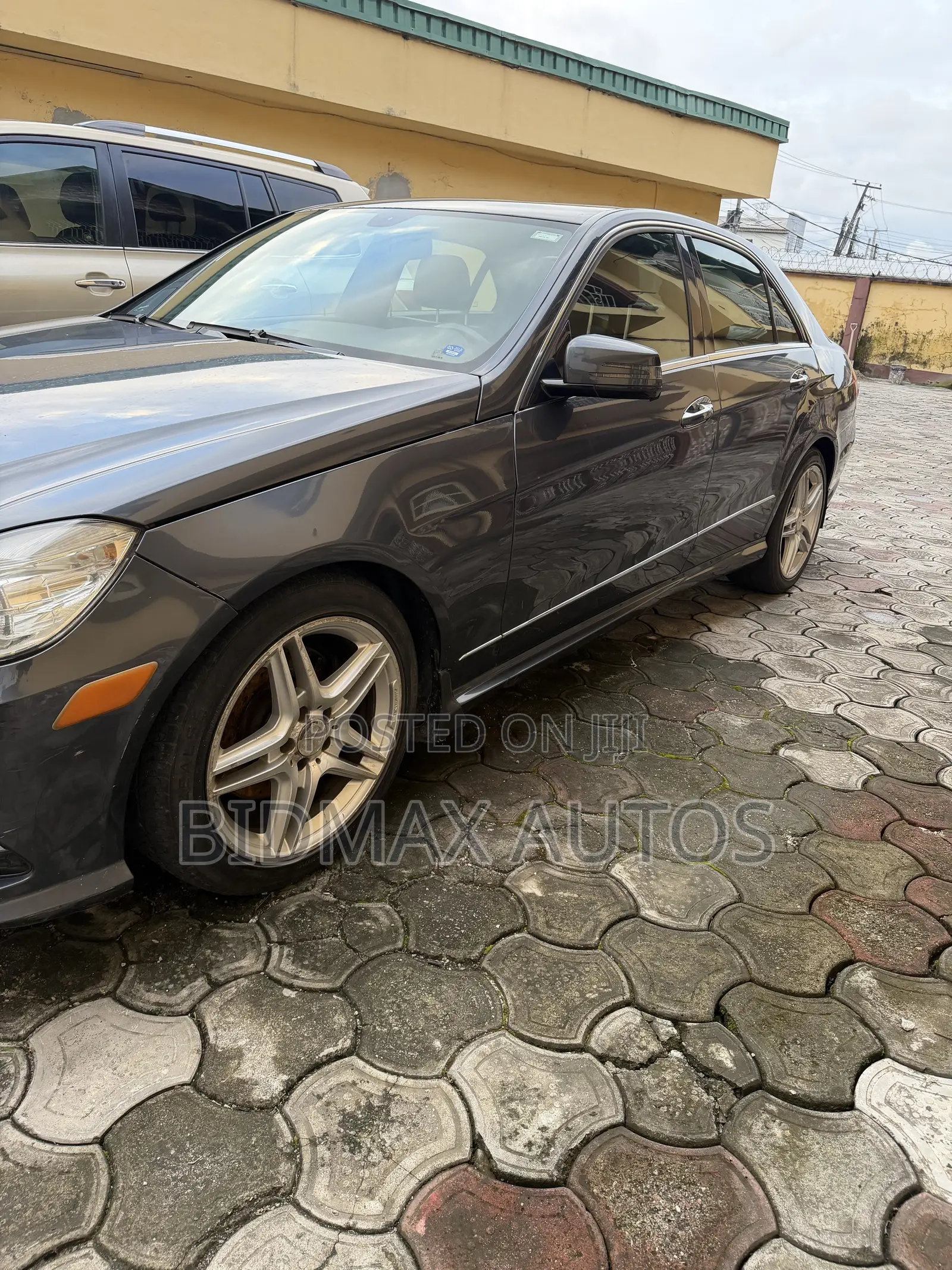 Mercedes-Benz E350 Base 4Matic Sedan AWD (3.5L 6cyl 7A) 2013 Black