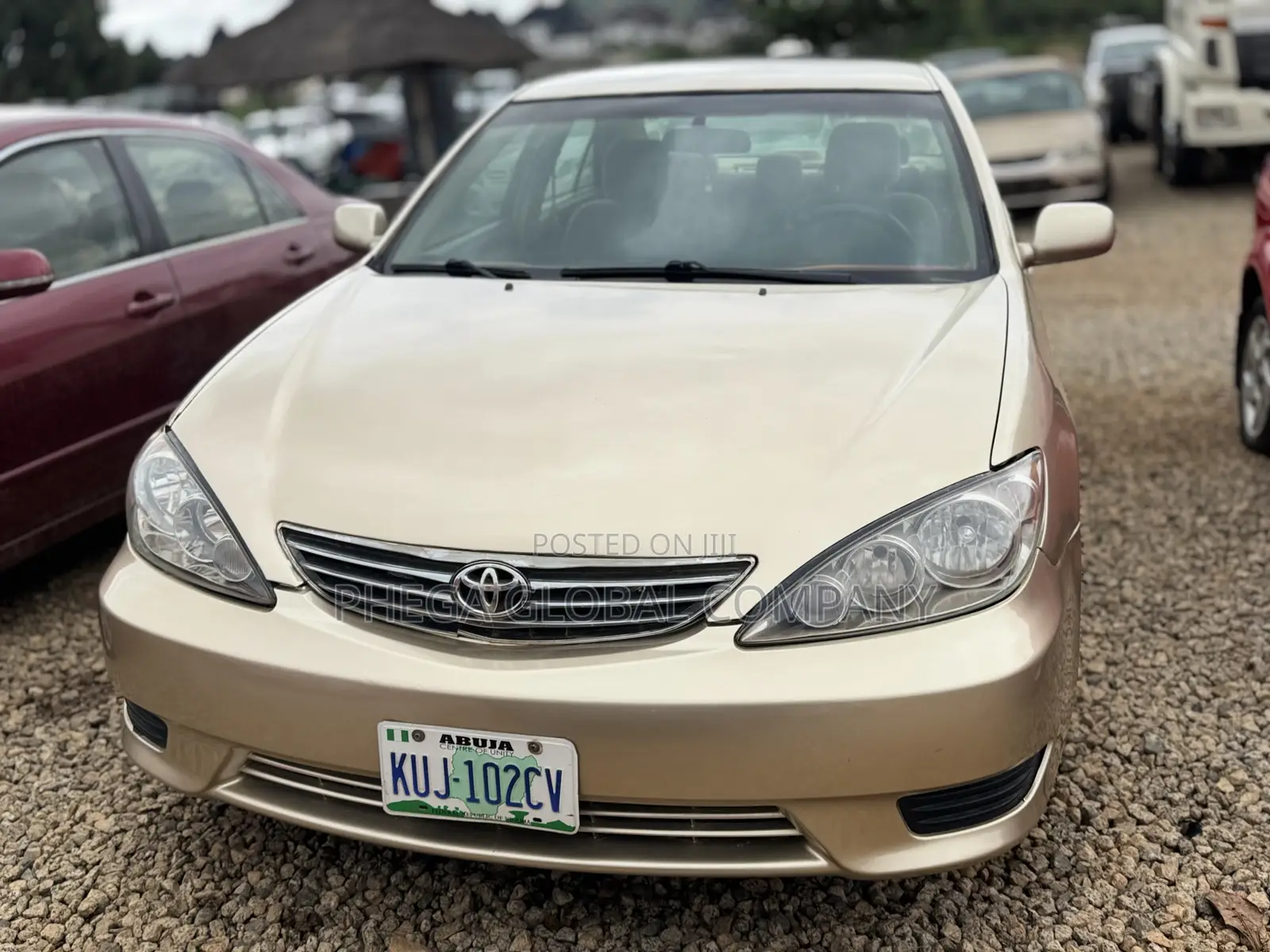 Toyota Camry LE 4dr Sedan (2.4L 4cyl 5A) 2005 Gold