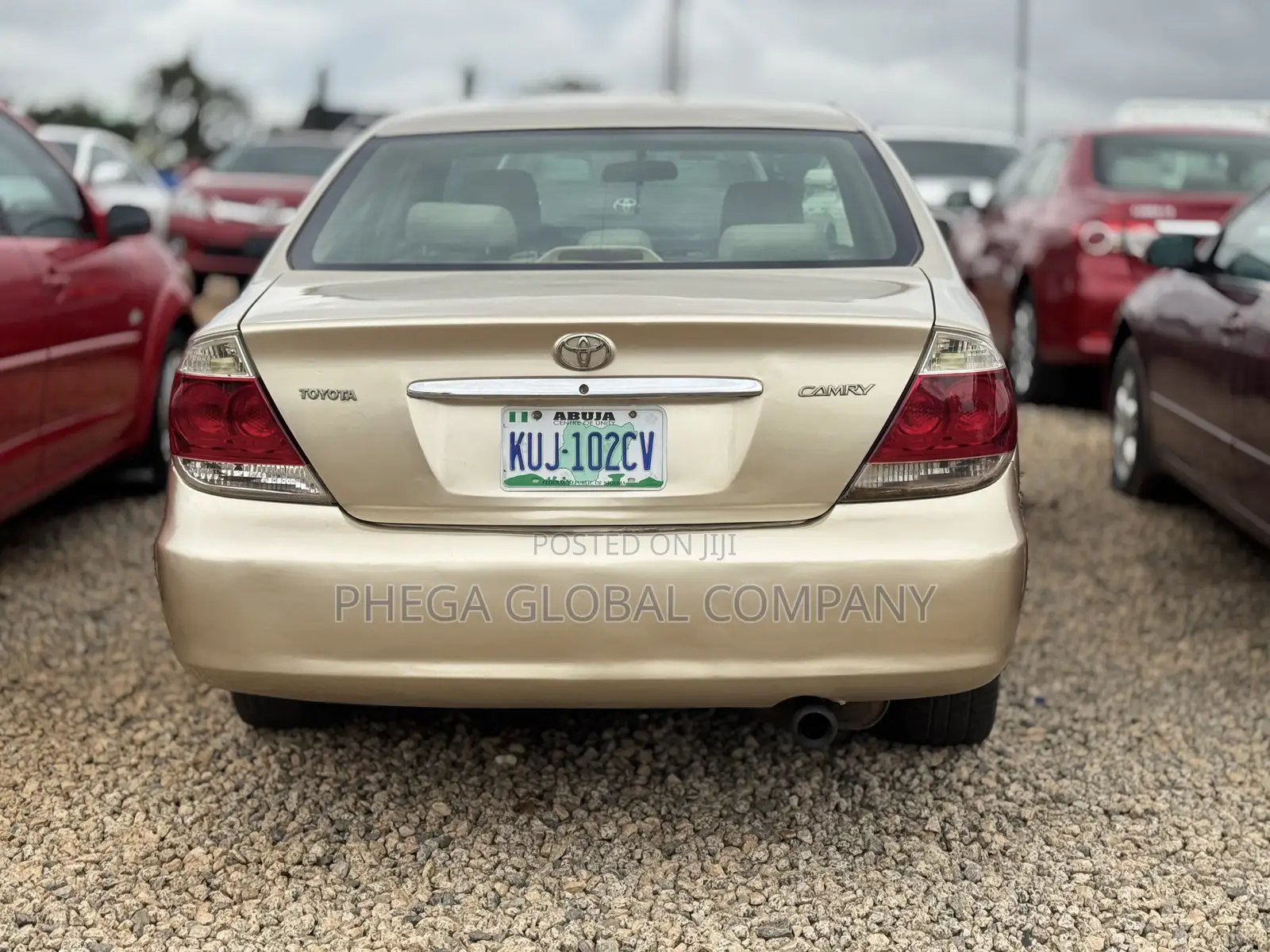 Toyota Camry LE 4dr Sedan (2.4L 4cyl 5A) 2005 Gold