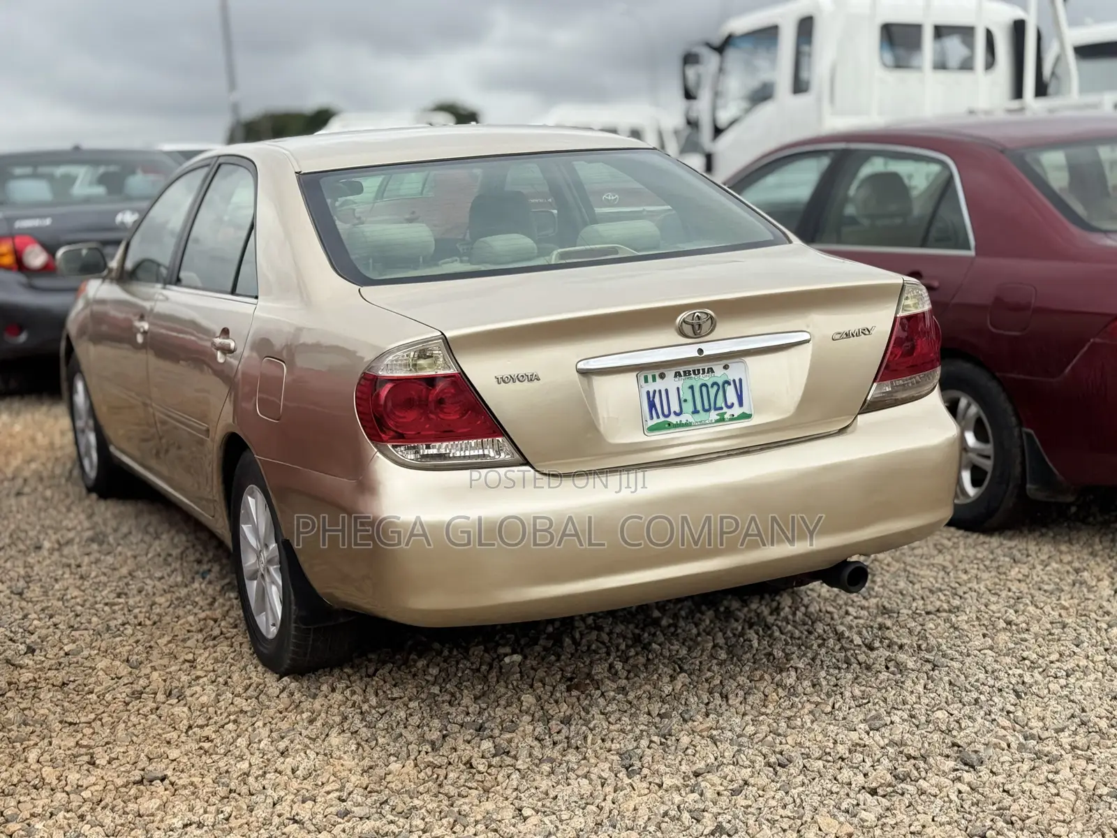Toyota Camry LE 4dr Sedan (2.4L 4cyl 5A) 2005 Gold