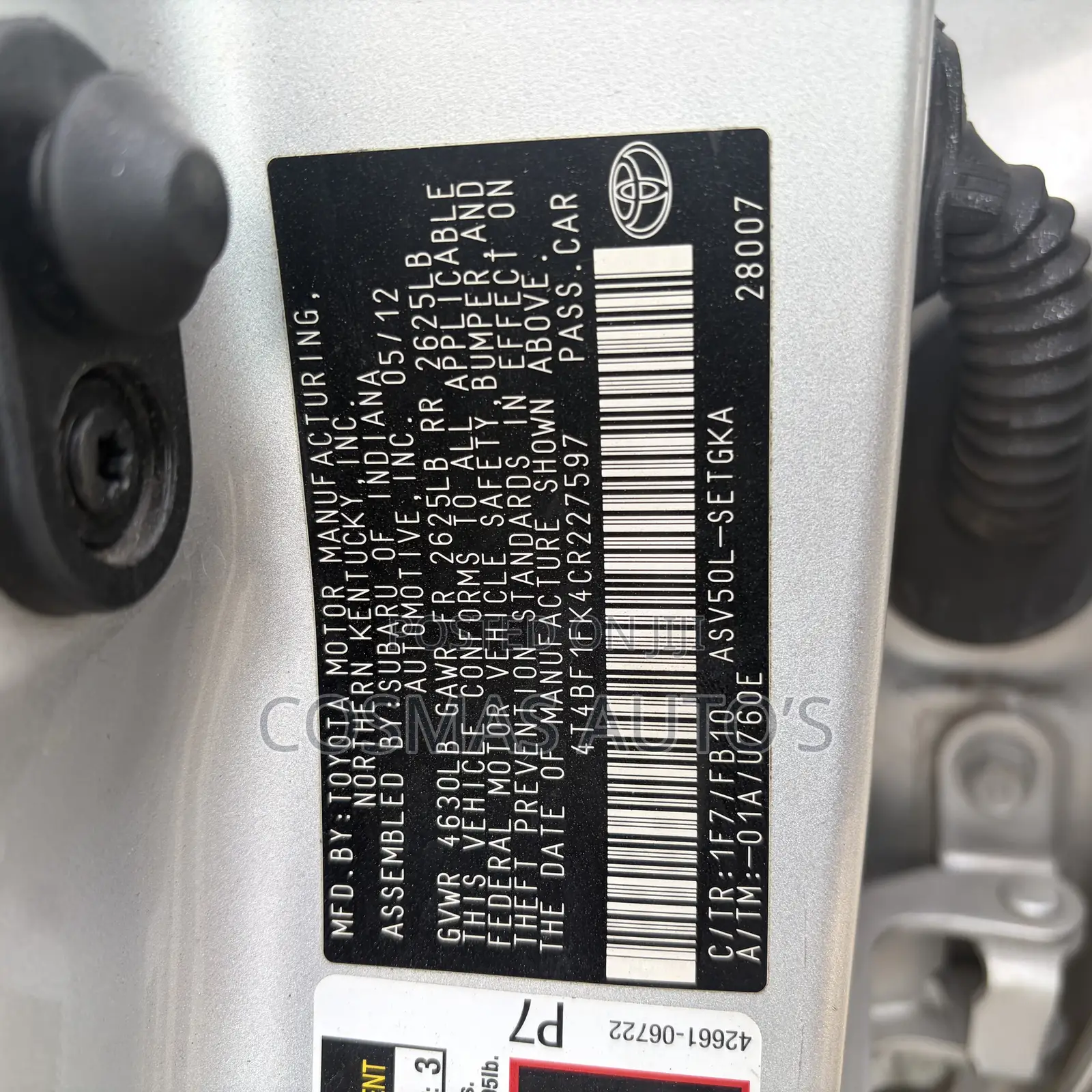 Toyota Camry XLE 4dr Sedan (2.5L 4cyl 6A) 2012 Silver