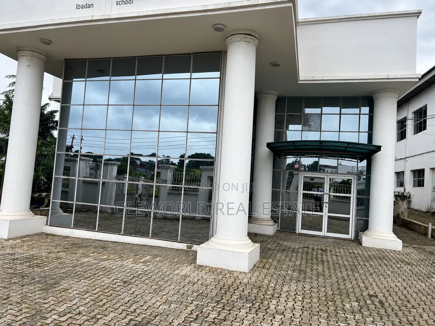 A Big 7 Rooms Office Space at Bodija