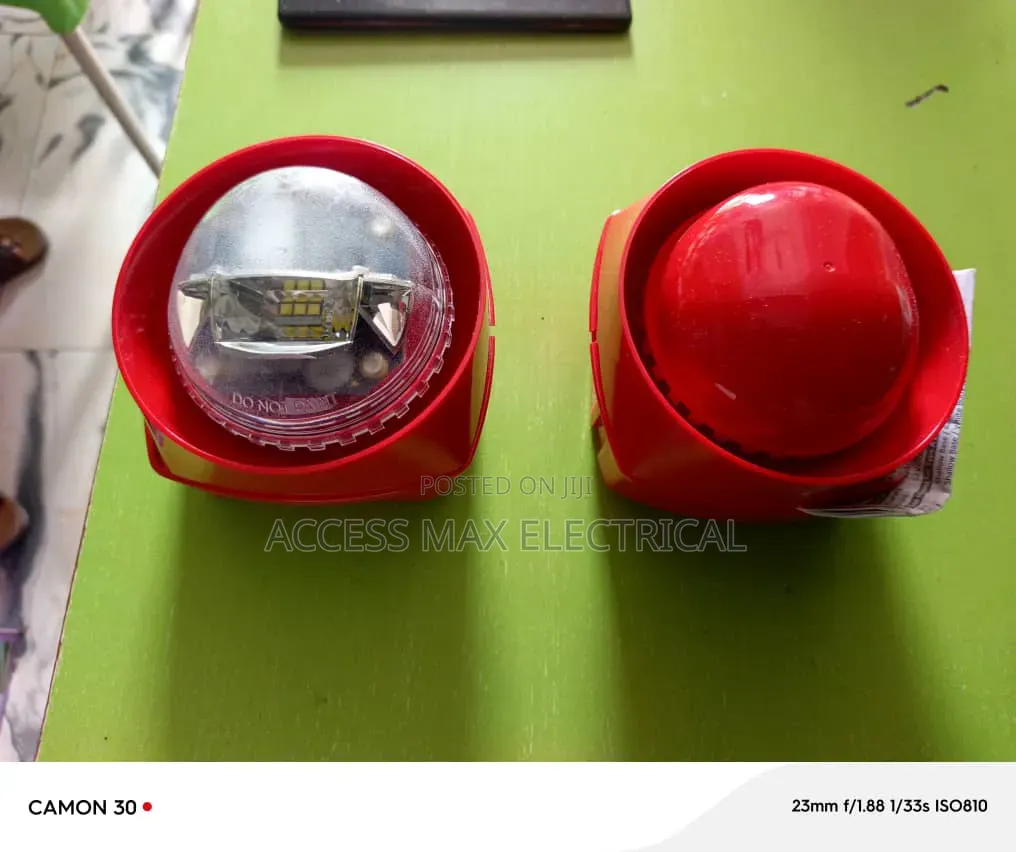 Gent Strobe Siren With Lights and Break Glass