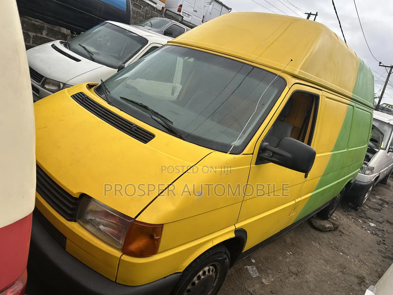 Volkswagen Transporter 2005 Yellow