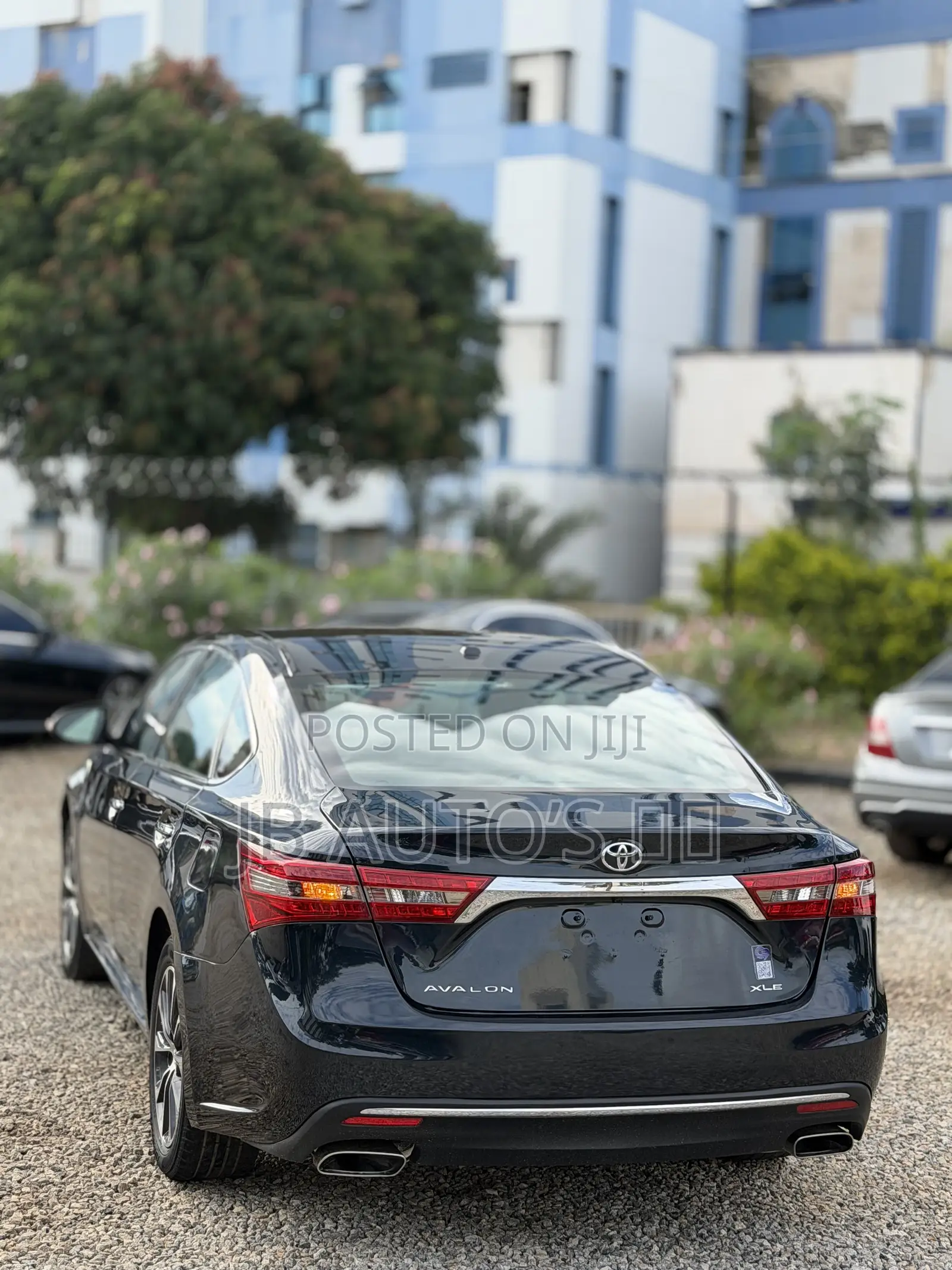 Toyota Avalon XLE Plus Sedan FWD (3.5L 6cyl 6A) 2017 Black