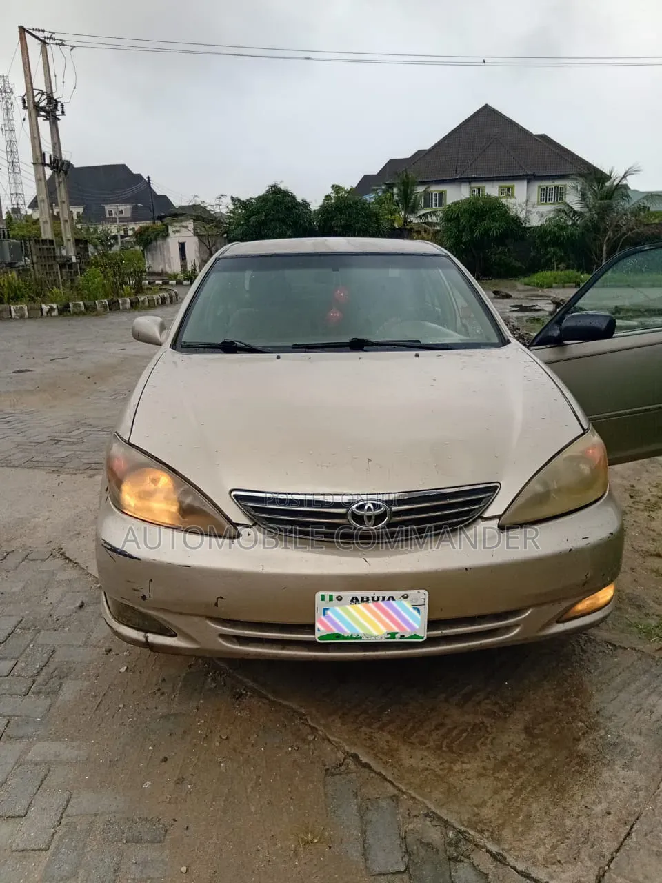 Toyota Camry 2004 Gold