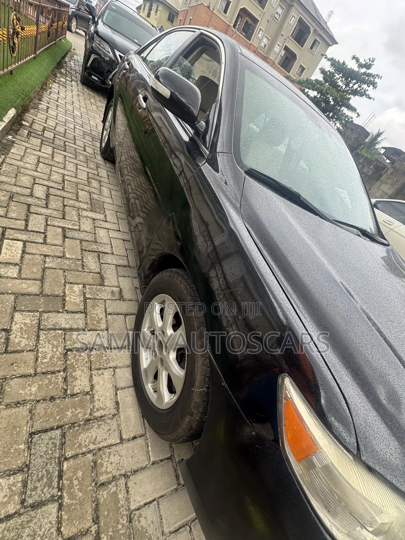Toyota Camry Base 4dr Sedan (2.5L 4cyl 6M) 2010 Black