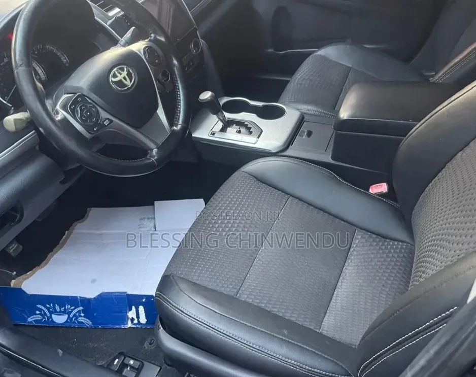 Toyota Camry SE 4dr Sedan (2.5L 4cyl 6A) 2013 Black