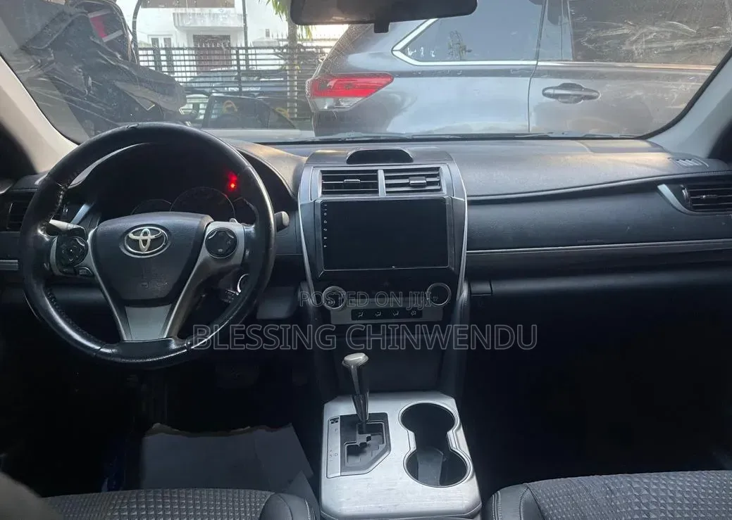 Toyota Camry SE 4dr Sedan (2.5L 4cyl 6A) 2013 Black