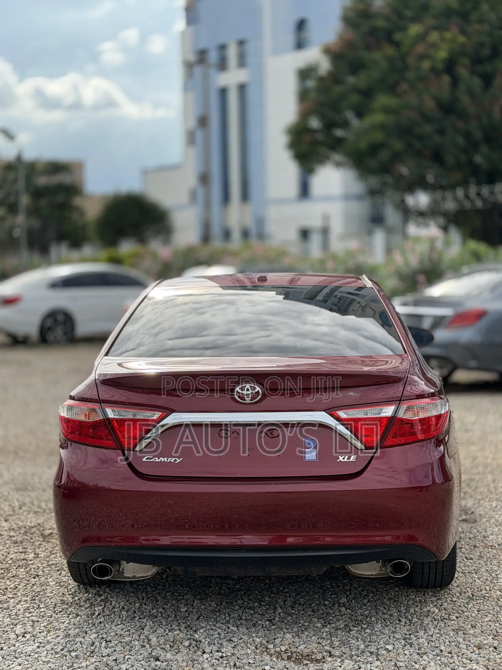 Toyota Camry XLE V6 4dr Sedan (3.6L 6cyl 6A) 2016 Red