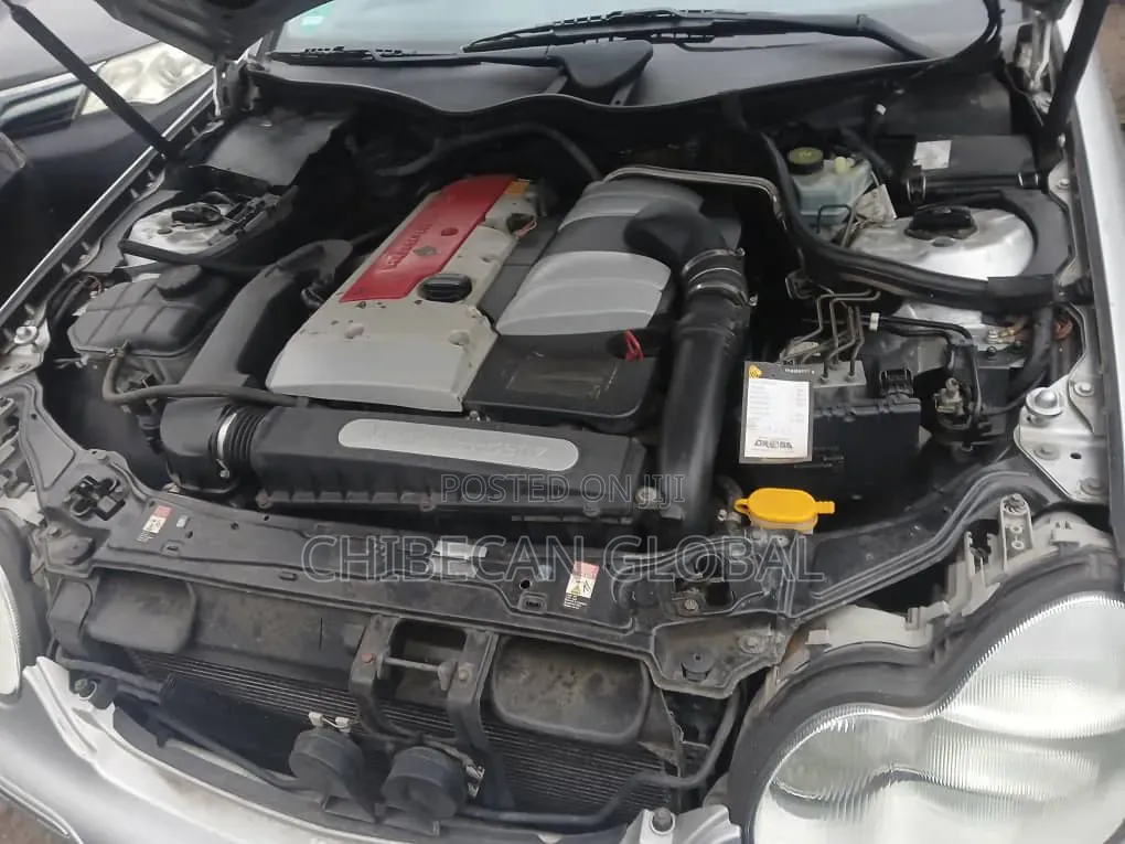 Mercedes-Benz C200 2005 Silver